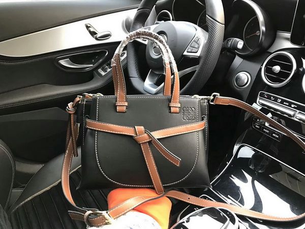 Classic design Original Real sheepskin rhombus Lady Deluxe bags travel Popular grid handbag shoulder Work make-up bag lanling
Classic design Original Real sheepskin rhombus Lady Deluxe bags travel Popular grid handbag shoulder Work make-up bag lanling