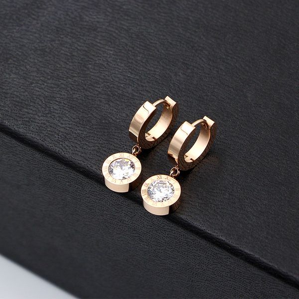 whole sale2017 fashion brand love round roman numerals crystal hoop earrings rose gold color stainless steel women party gift, Golden;silver
whole sale2017 fashion brand love round roman numerals crystal hoop earrings rose gold color stainless steel women party gift, Golden;silver