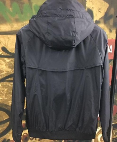autumn men spring windrunner shipping jacket thin jacket coat men sports windbreaker jacket explosion black models couple clothin men's, Black;brown
autumn men spring windrunner shipping jacket thin jacket coat men sports windbreaker jacket explosion black models couple clothin men's, Black;brown