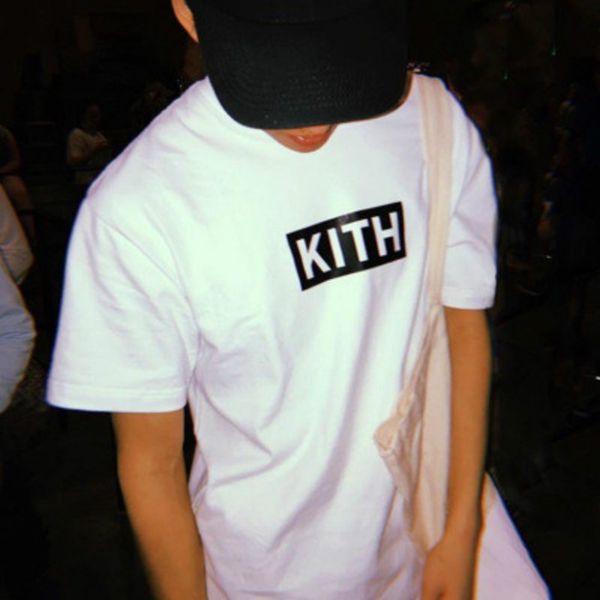 fashion tee kith t-shirts summer letters printed mens neck short man s-3xl cool sleeved white women black cottontees crew mamrx
fashion tee kith t-shirts summer letters printed mens neck short man s-3xl cool sleeved white women black cottontees crew mamrx