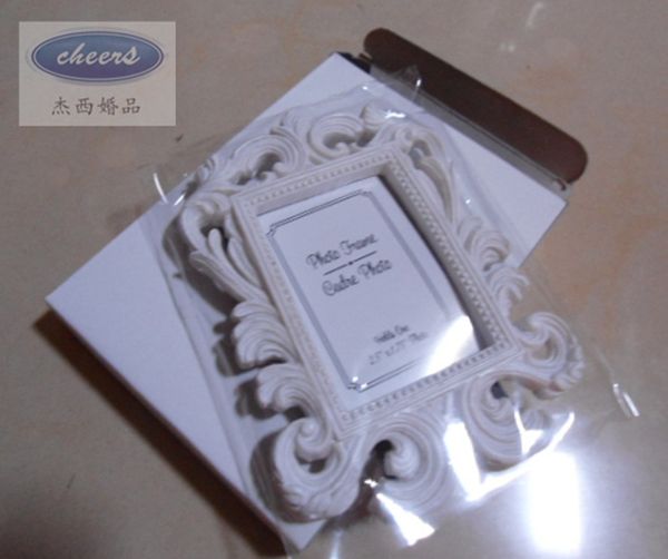 promotion wedding favor 240pcs/lot white baroque p frame place card holder in white box
promotion wedding favor 240pcs/lot white baroque p frame place card holder in white box
