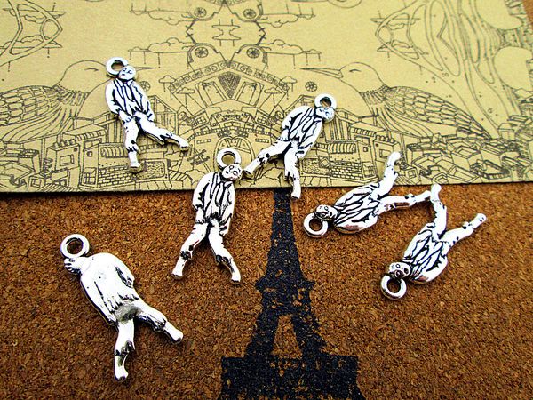 60pcs 26*13mm tibetan silver zombies charms pendants wholesale, Bronze;silver 
60pcs 26*13mm tibetan silver zombies charms pendants wholesale, Bronze;silver