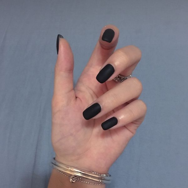 24pcs matte solid pure black punk fake nails press on oval black frosted false nail full cover false nails with glue sticker, Red;gold
24pcs matte solid pure black punk fake nails press on oval black frosted false nail full cover false nails with glue sticker, Red;gold