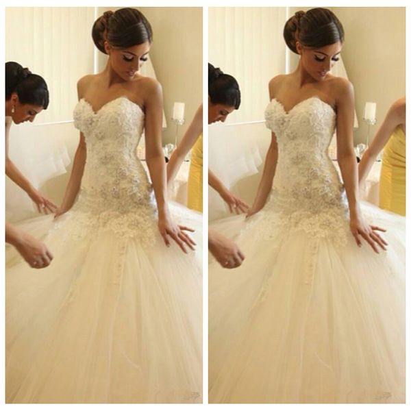 2021 sweetheart lace appliques slim wedding dresses beaded custom bridal gowns formal vestidos de mariee vintage, White
2021 sweetheart lace appliques slim wedding dresses beaded custom bridal gowns formal vestidos de mariee vintage, White