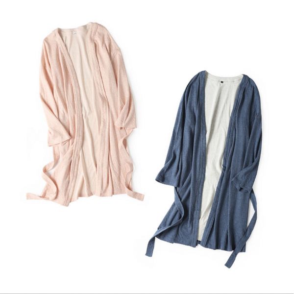 2018 autumn brand robes lovers soft pajamas women cotton robe couples long sleeve robe female v-neck collar bathrobe with belt, Black;red
2018 autumn brand robes lovers soft pajamas women cotton robe couples long sleeve robe female v-neck collar bathrobe with belt, Black;red