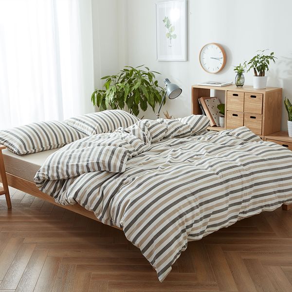 100% washed coon simple bedroom set 3/4 pieces elegant striped duvet cover solid color fied sheet single king bedding
100% washed coon simple bedroom set 3/4 pieces elegant striped duvet cover solid color fied sheet single king bedding