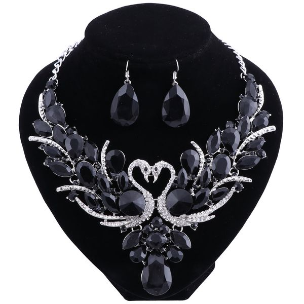 wedding silver color chain black crystal pendant necklace fashion design swan jewelry sets necklaces earrings for women
wedding silver color chain black crystal pendant necklace fashion design swan jewelry sets necklaces earrings for women