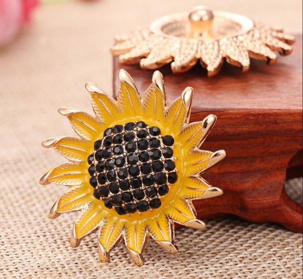 10pcs 2018 new snap jewelry big crystal sunflower 18mm snap button bracelet diy ginger charms accessories, Bronze;silver
10pcs 2018 new snap jewelry big crystal sunflower 18mm snap button bracelet diy ginger charms accessories, Bronze;silver