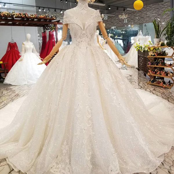 2019 ливан роскошные свадебные платья иллюзия глубокий v шеи короткие кисточкой воротник ручной работы 3d цветочные аппликации спинки сад св, White
2019 ливан роскошные свадебные платья иллюзия глубокий v шеи короткие кисточкой воротник ручной работы 3d цветочные аппликации спинки сад св, White