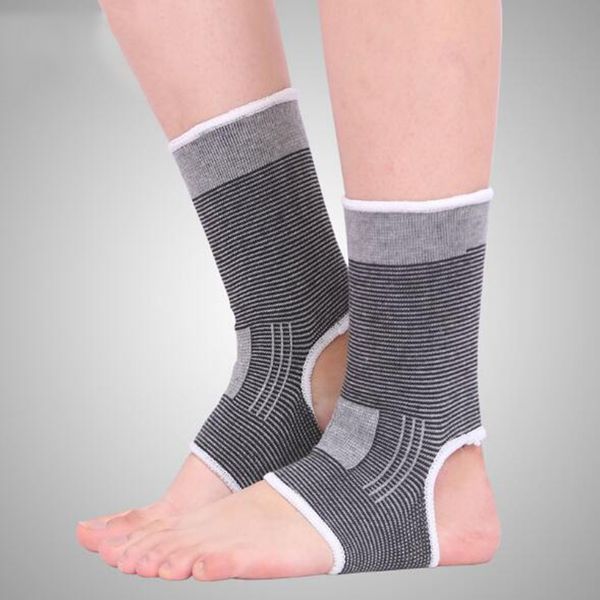 1 pair ankle brace support protect foot ankles sport nursing care men women basketball foot bandage elastic ankle brace guard, Blue;black
1 pair ankle brace support protect foot ankles sport nursing care men women basketball foot bandage elastic ankle brace guard, Blue;black