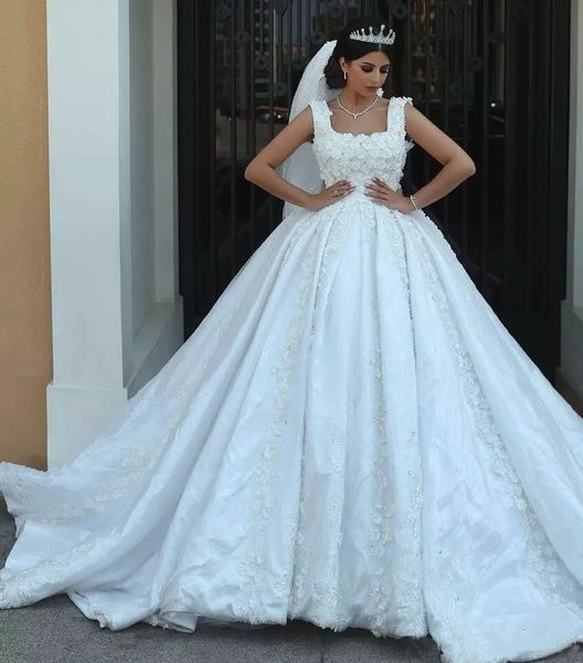 custom arabic lace ball gown wedding dresses with beaded appliques sequins court train backless wedding bridal gowns, White
custom arabic lace ball gown wedding dresses with beaded appliques sequins court train backless wedding bridal gowns, White