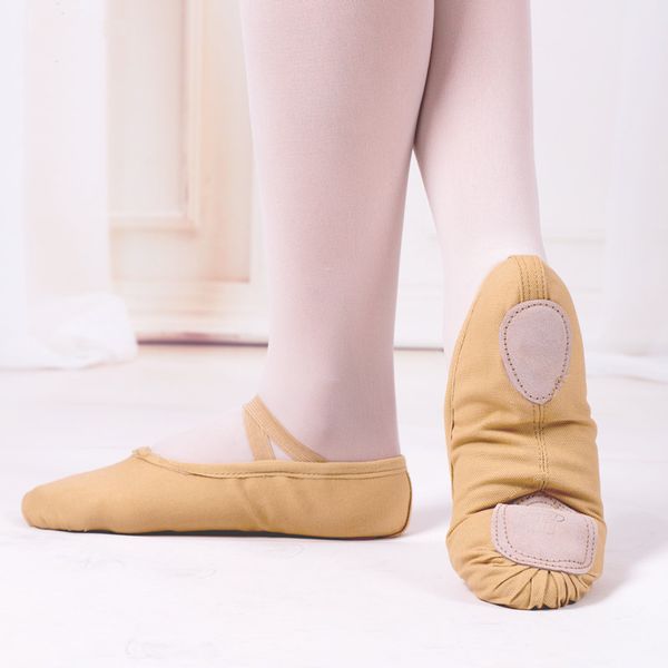 ladies professional ballerina flat shoes for dance ballet pointe dance shoes canvas woman split sole dancing, Black;red
ladies professional ballerina flat shoes for dance ballet pointe dance shoes canvas woman split sole dancing, Black;red