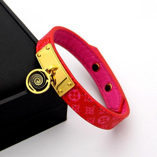 Hot Style Elegant Genuine Leather Bracelets with Gold Round Design for Women and Men Flower Pattern Bracelet Brand Fine Jewelry
Hot Style Elegant Genuine Leather Bracelets with Gold Round Design for Women and Men Flower Pattern Bracelet Brand Fine Jewelry