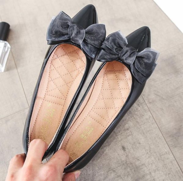 send 2018 new style pointed end bowknot flat bottom shallow mouth women shoes, Black
send 2018 new style pointed end bowknot flat bottom shallow mouth women shoes, Black