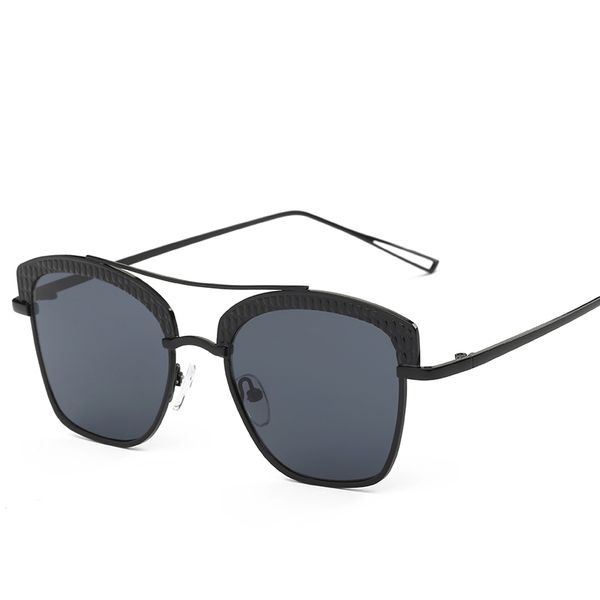 new fashion designer sunglasses metal frame simple leisure style uv protection eyewear with box 2237, White;black
new fashion designer sunglasses metal frame simple leisure style uv protection eyewear with box 2237, White;black