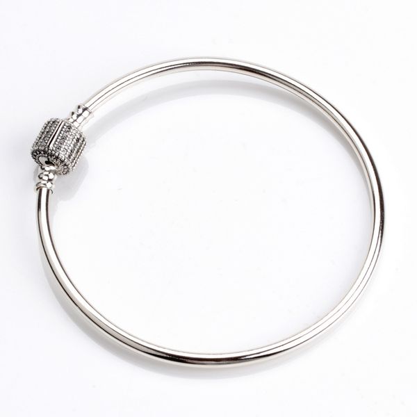 100% fashion 925 sterling silver bracelet bangle with logo engraved for pb0014 european charms and diy original jewelry making gifts, Golden;silver
100% fashion 925 sterling silver bracelet bangle with logo engraved for pb0014 european charms and diy original jewelry making gifts, Golden;silver