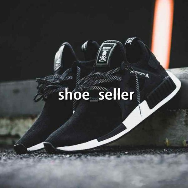 2018 New nmd XR1 runner Mastermind Japan master r1 mind Primeknit PK black men women Running Shoes Sports Shoes sneakers Size 36-45
2018 New nmd XR1 runner Mastermind Japan master r1 mind Primeknit PK black men women Running Shoes Sports Shoes sneakers Size 36-45