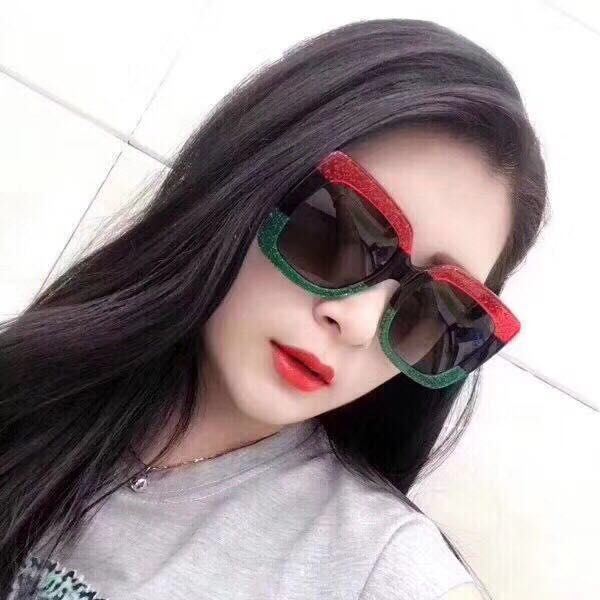 popular sunglasses luxury women brand designer 0083s square summer style full frame uv protection mixed color come, White;black
popular sunglasses luxury women brand designer 0083s square summer style full frame uv protection mixed color come, White;black