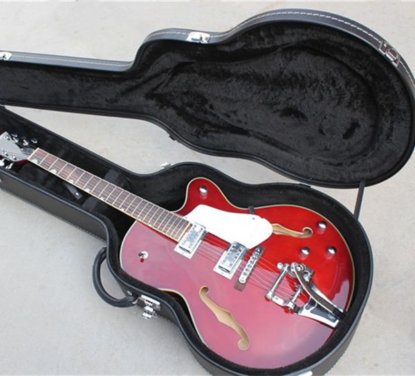 2018 New Wholesale Claret-red Body Electric Guitar with Hardcase,Tremolo System,White Pickguard,Offer Customized 
2018 New Wholesale Claret-red Body Electric Guitar with Hardcase,Tremolo System,White Pickguard,Offer Customized