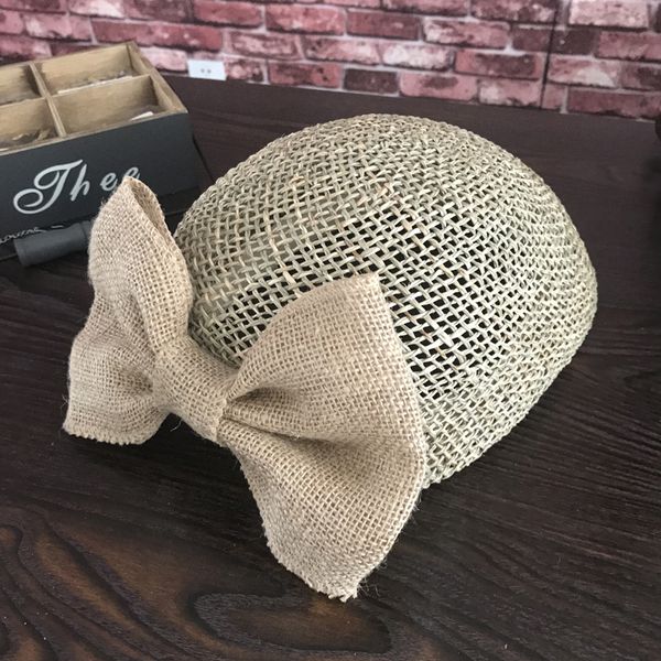 hand-woven bowknot breathable painter straw hat beret seaweed female travel buds cap restoring ancient ways, Blue;gray
hand-woven bowknot breathable painter straw hat beret seaweed female travel buds cap restoring ancient ways, Blue;gray