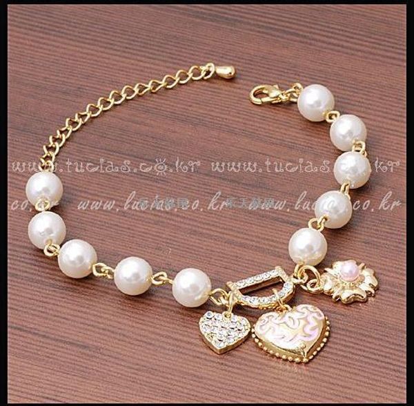 new bracelet sweet and lovely imitation pearl beads fashion crystal bracelet heart flowers letter d hang bracelets and anklets femal, Golden;silver
new bracelet sweet and lovely imitation pearl beads fashion crystal bracelet heart flowers letter d hang bracelets and anklets femal, Golden;silver