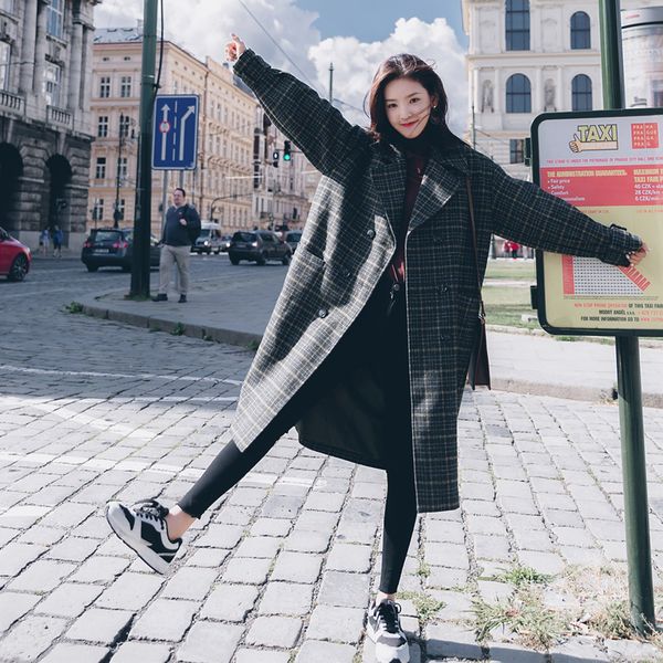 autumn and winter new hepburn wind woolen coat female long section 2018 popular plaid student suit jacket tide women loose wild, Black
autumn and winter new hepburn wind woolen coat female long section 2018 popular plaid student suit jacket tide women loose wild, Black