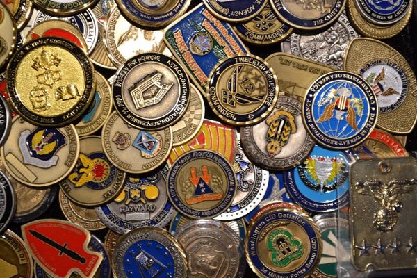 lot of 20 coin,u.s. military challenge coin collection - navy / air force / green beret / armor of god challenge coin.random shipment
lot of 20 coin,u.s. military challenge coin collection - navy / air force / green beret / armor of god challenge coin.random shipment