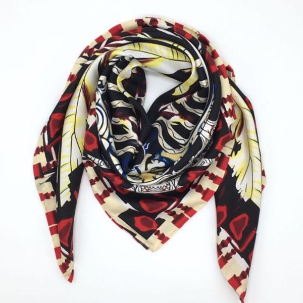 Cachecóis wanghai3303
Cachecóis wanghai3303