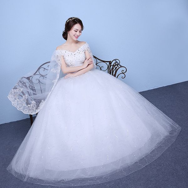 red white train vintagewedding dress 2018 vestidos de novia elegant boat neck lace gown appliques flower veil simple princess
red white train vintagewedding dress 2018 vestidos de novia elegant boat neck lace gown appliques flower veil simple princess