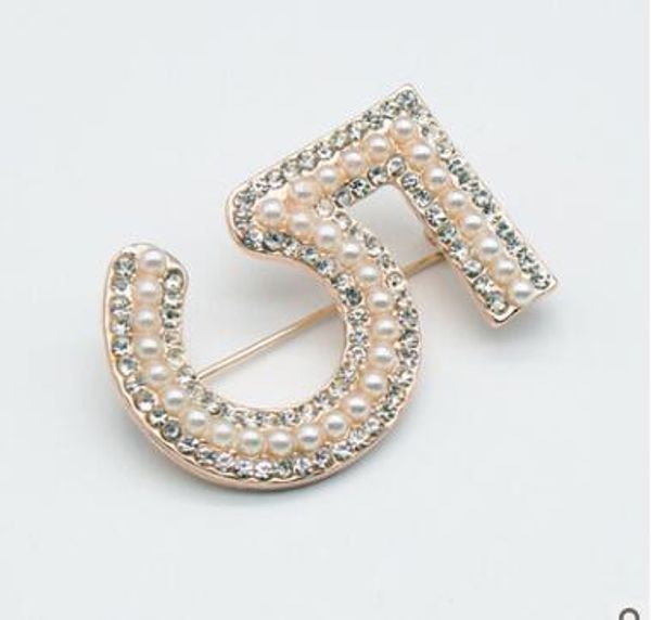 europe and america luxury designer pins brooches gold plated latter brooches pins for men women for party wedding nice g, Gray
europe and america luxury designer pins brooches gold plated latter brooches pins for men women for party wedding nice g, Gray