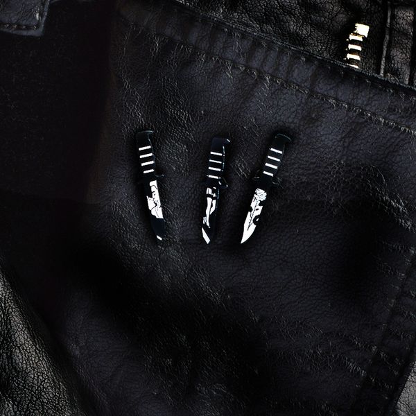3pcs/set black dark dagger with flower leg couple enamel pins lapel pin brooches backpack jeans leather jackets hats accessories, Gray
3pcs/set black dark dagger with flower leg couple enamel pins lapel pin brooches backpack jeans leather jackets hats accessories, Gray