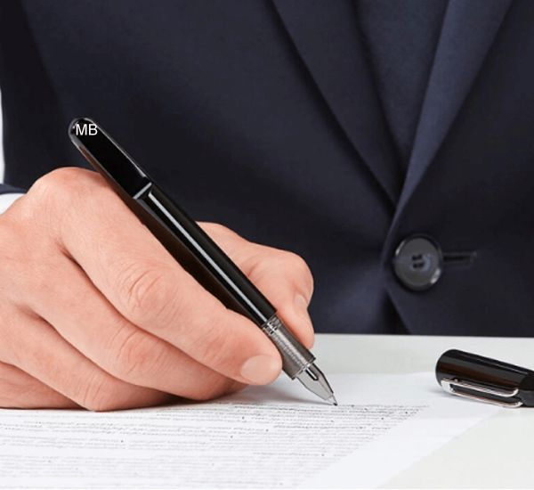 Limited edition mb black resin Magnetic cap rollerball pen carving Luxury school office stationery writing smooth gift pens
Limited edition mb black resin Magnetic cap rollerball pen carving Luxury school office stationery writing smooth gift pens