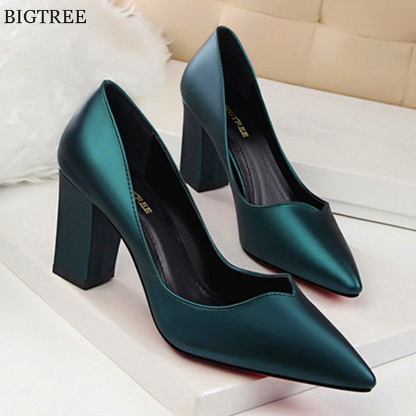 show thin square heel women's shoes pu leather concise women pumps fashion high heels shoes pointed toe shallow ol office, Black;white
show thin square heel women's shoes pu leather concise women pumps fashion high heels shoes pointed toe shallow ol office, Black;white