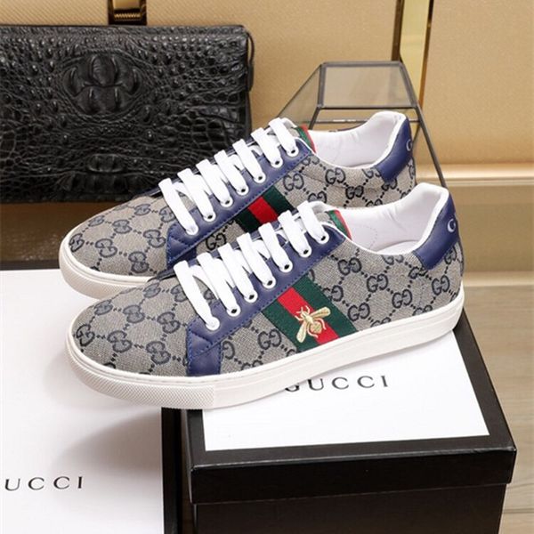 Personality and Fashion Luxury Brand Designers Couple Sports Shoes Lacing Running Shoes with High-quality Leather Men's and Women's Casual
Personality and Fashion Luxury Brand Designers Couple Sports Shoes Lacing Running Shoes with High-quality Leather Men's and Women's Casual