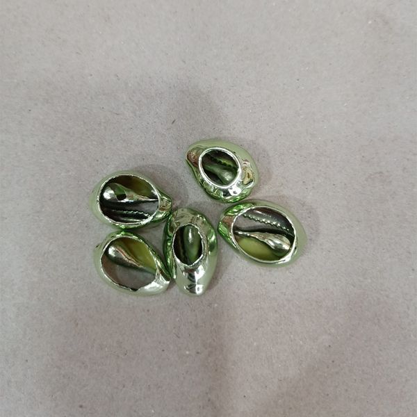 100pcs/lot green plating cowry sea shell beads fashion cowrie beach jewelry making diy accessories mix size oval seashell beads, Black 
100pcs/lot green plating cowry sea shell beads fashion cowrie beach jewelry making diy accessories mix size oval seashell beads, Black