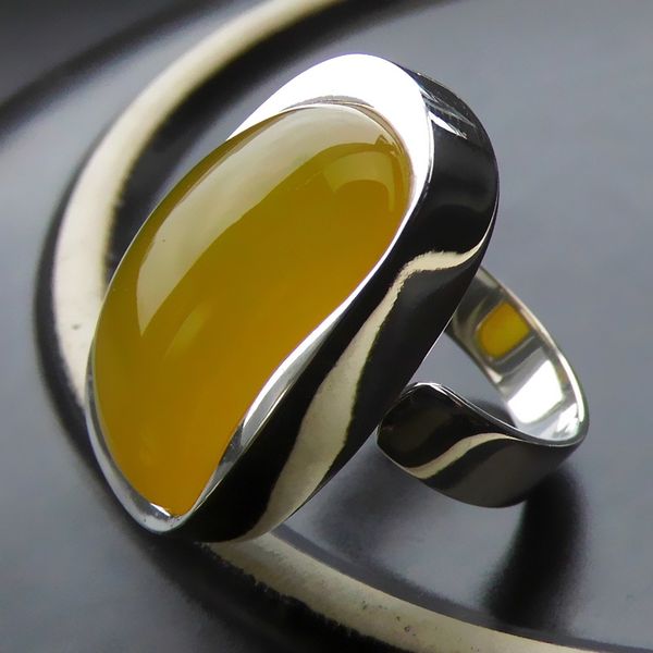 natural yellow stone ring 925 sterling silver bague femme wedding punk statement pure s925 thai silver rings for women jewelry, Golden;silver
natural yellow stone ring 925 sterling silver bague femme wedding punk statement pure s925 thai silver rings for women jewelry, Golden;silver