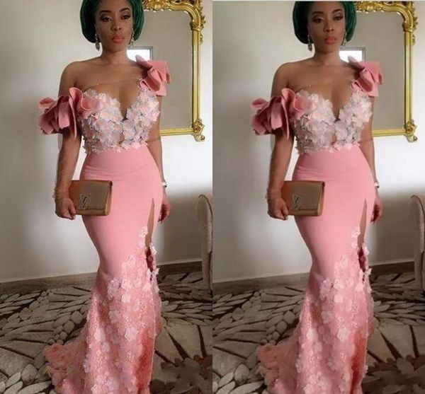 Stunning Lace Flower Flares Mermaid Evening Dresses 2019 Sexy Sheer Neck Off Shoulder Prom Gowns High Split Long Robes
Stunning Lace Flower Flares Mermaid Evening Dresses 2019 Sexy Sheer Neck Off Shoulder Prom Gowns High Split Long Robes