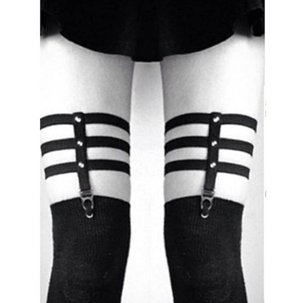 1 pcs pu leather three row rivet leg ring suspenders women punk rock pub harness garter belt gothic thigh ring garter, Black;white
1 pcs pu leather three row rivet leg ring suspenders women punk rock pub harness garter belt gothic thigh ring garter, Black;white