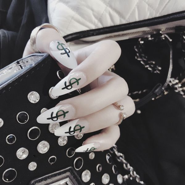 2018 new popular fashion money printing fake nail long sharp head false nail 24pcs/lot faux ongles french flash nails with glue, Red;gold
2018 new popular fashion money printing fake nail long sharp head false nail 24pcs/lot faux ongles french flash nails with glue, Red;gold