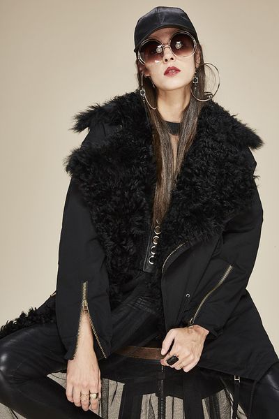 black lamb fur lining black jackets large lapel neck snow coat liner detachable women down jackets ladies down parkas
black lamb fur lining black jackets large lapel neck snow coat liner detachable women down jackets ladies down parkas