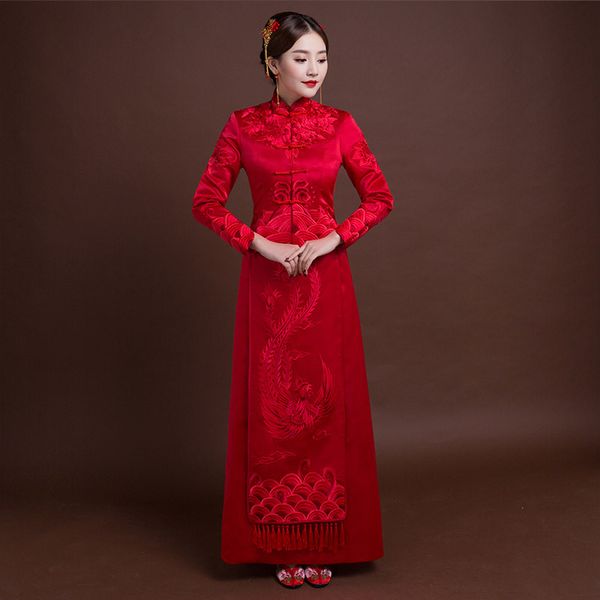 red qipao women bride traditional wedding gown 2018 new mandarin collar embroidery phoenix dress cheongsam style chinois femme
red qipao women bride traditional wedding gown 2018 new mandarin collar embroidery phoenix dress cheongsam style chinois femme