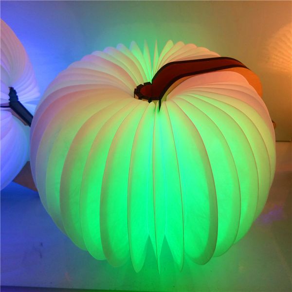 new colorful glare cartoon fox bear shape folding book color changing lamp usb charging wooden night light
new colorful glare cartoon fox bear shape folding book color changing lamp usb charging wooden night light
