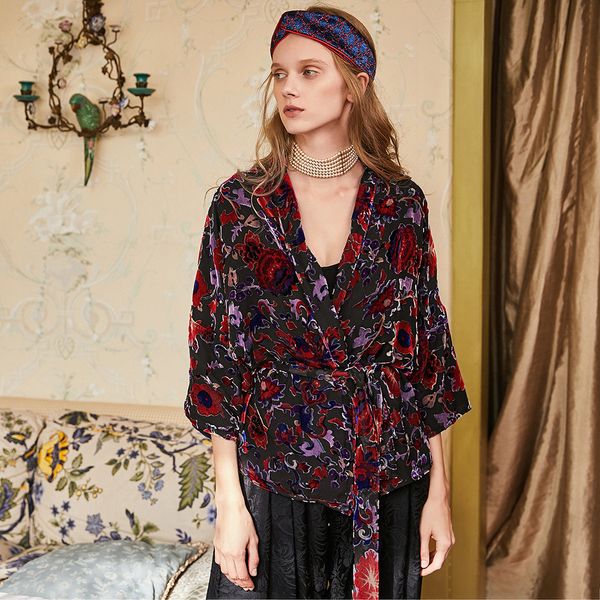 containing real silk velvet rotten seven cent bat sleeve with cardigan shirt shawl lady autumn, White
containing real silk velvet rotten seven cent bat sleeve with cardigan shirt shawl lady autumn, White