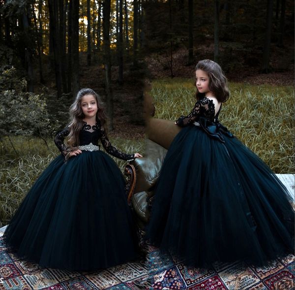 Arabic black wan flower girl dre e for wedding long leeve lace applique ball gown birthday girl communion pageant gown
Arabic black wan flower girl dre e for wedding long leeve lace applique ball gown birthday girl communion pageant gown