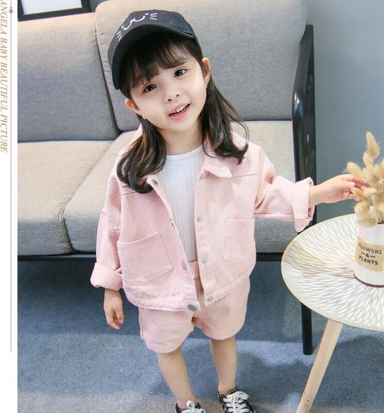 2018 autumn new girls solid color denim suit female baby shorts two-piece children's clothing, White
2018 autumn new girls solid color denim suit female baby shorts two-piece children's clothing, White
