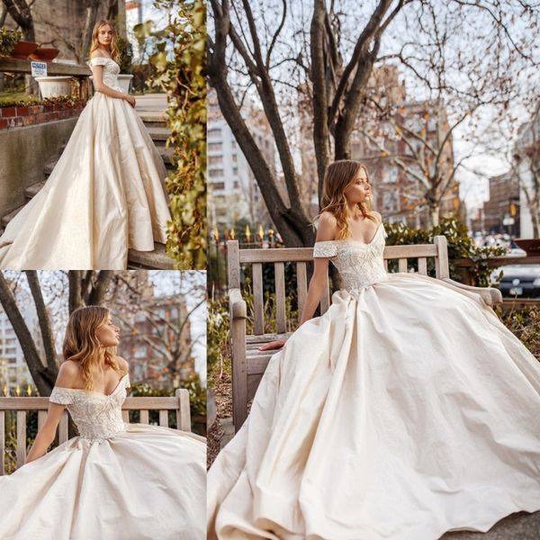 2019 ева лендел алане вадебне пла  напленми линими вадебне пла swe, White 
2019 ева лендел алане вадебне пла  напленми линими вадебне пла swe, White