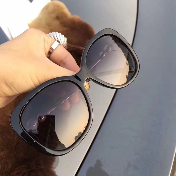 new de5339 mens sunglasses men sun glasses women sunglasses fashion style protects eyes gafas de sol lunettes de soleil with box, White;black
new de5339 mens sunglasses men sun glasses women sunglasses fashion style protects eyes gafas de sol lunettes de soleil with box, White;black