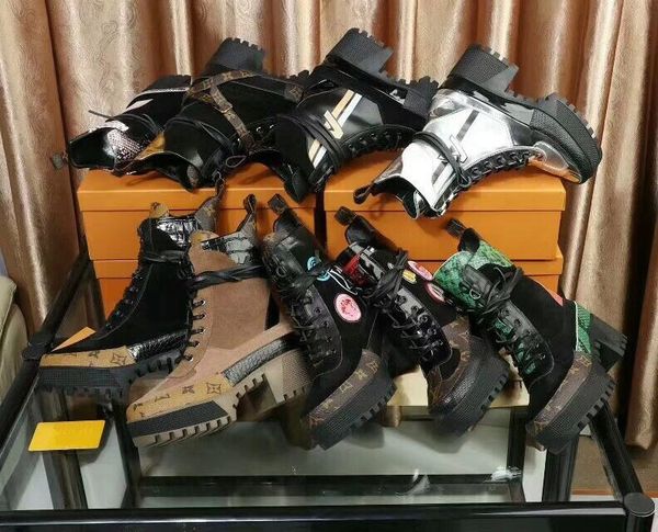 latest women designer boots martin desert boot flamingos love arrow medal 100% real leather coarse winter shoes xx180812, Black
latest women designer boots martin desert boot flamingos love arrow medal 100% real leather coarse winter shoes xx180812, Black
