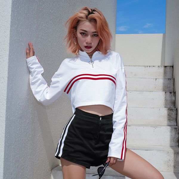 2018 new zipper turtleneck striped hoodies navel bare cropped long sleeve woman sweatshirts loose casual girls pullovers, Black
2018 new zipper turtleneck striped hoodies navel bare cropped long sleeve woman sweatshirts loose casual girls pullovers, Black