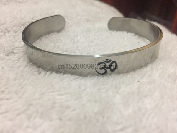 100pcs cool sier tone aum om ohm hindu buddhist hinduism yoga india stainless steel cuff bangle opening bracelet for men women, White
100pcs cool sier tone aum om ohm hindu buddhist hinduism yoga india stainless steel cuff bangle opening bracelet for men women, White